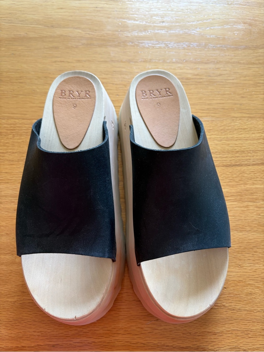Bryr Chonk Slides in Coal, size 9